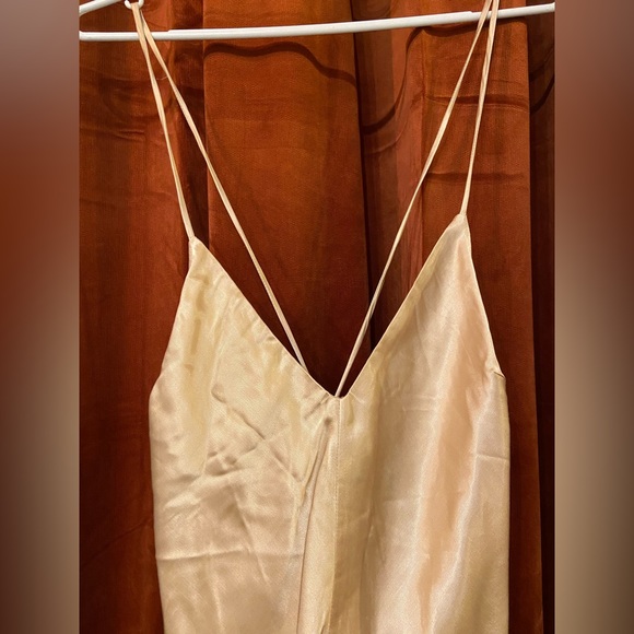 Park & Fifth Kent pale gold satin mini dress NWT - Picture 3 of 10